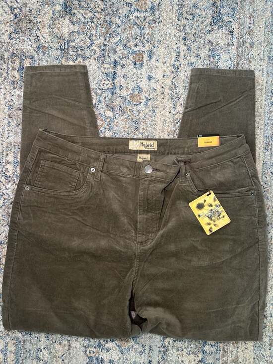 Hybrid & Company Pants - NWT Hybrid & Company Women's Olive Green Stretch Corduroy Pants Size 18 NWT